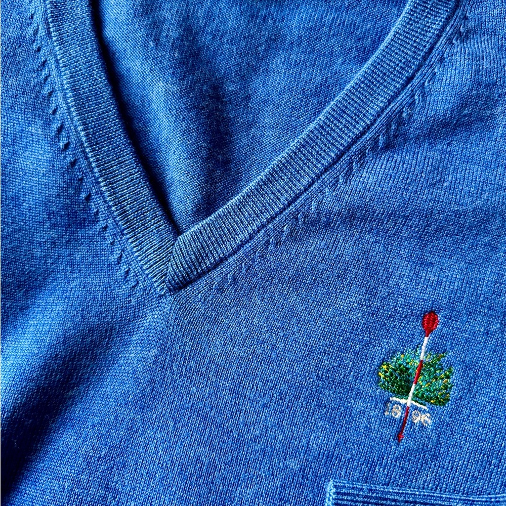 PETER MILLAR ⛳️ Men’s Blue ‘MERION Golf Club’ Merino Wool V Neck Sweater - Sz LG